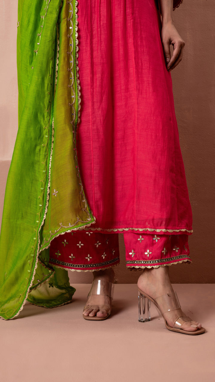 Sunehri A-Line Anarkali Set (Rani Pink)