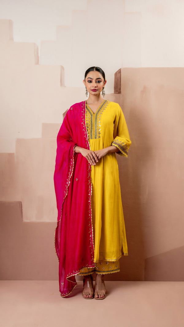 Sunehri A-Line Anarkali Set (Yellow)