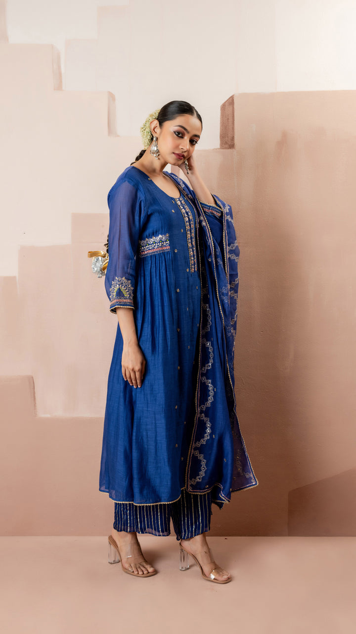 Chaand A-line Kurta Set (Blue)