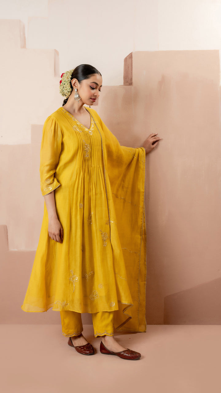 Gul A-line Kurta Set (Yellow)