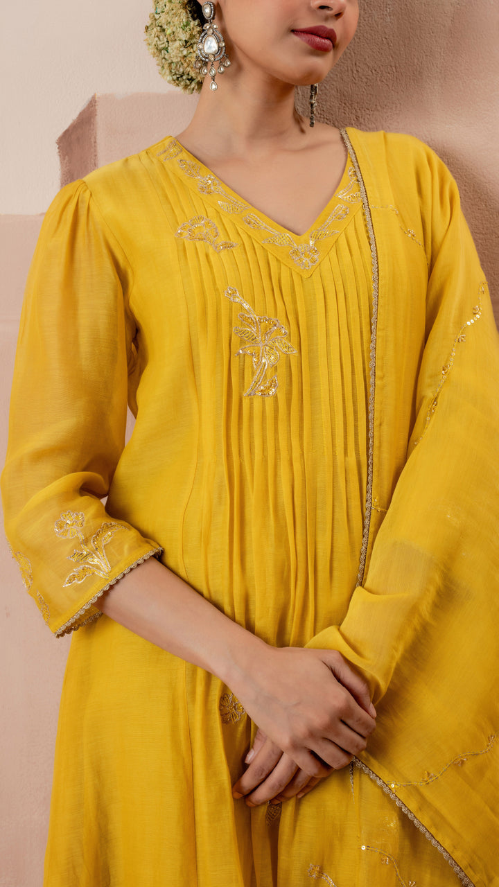 Gul A-line Kurta Set (Yellow)