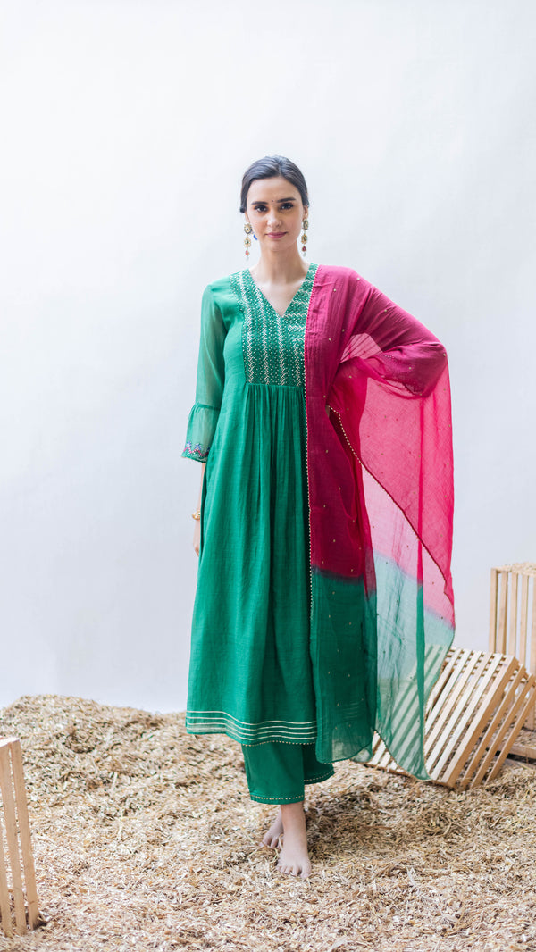 Aqsa A-line Kurta Set (Panna)