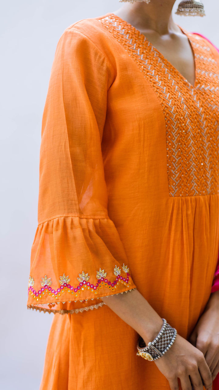 Aqsa Aline Kurta Set (Narangi)