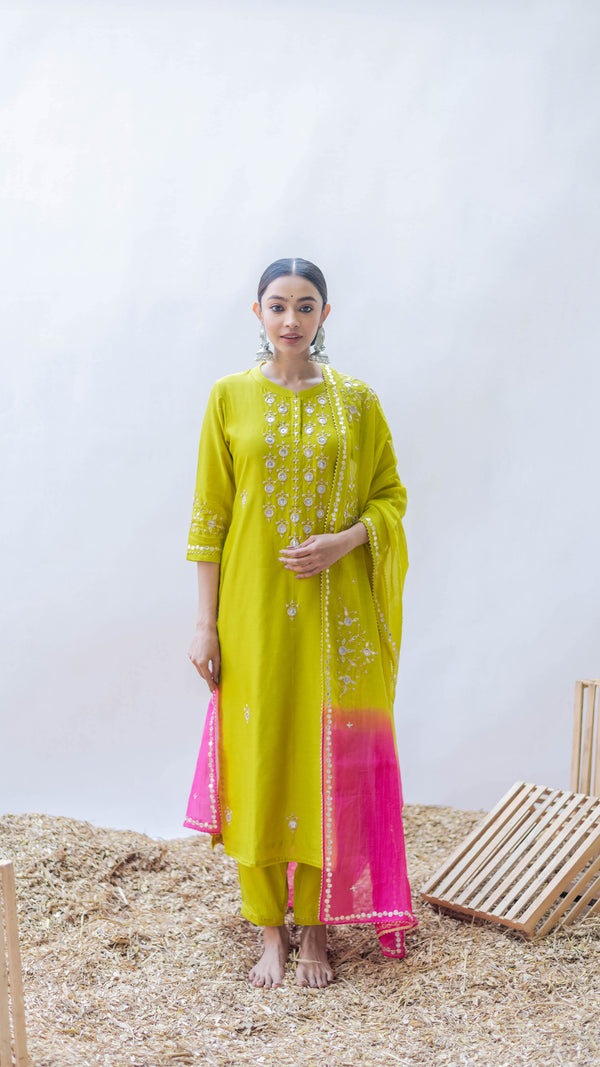 Gulmina Kurta Set (Angoori)