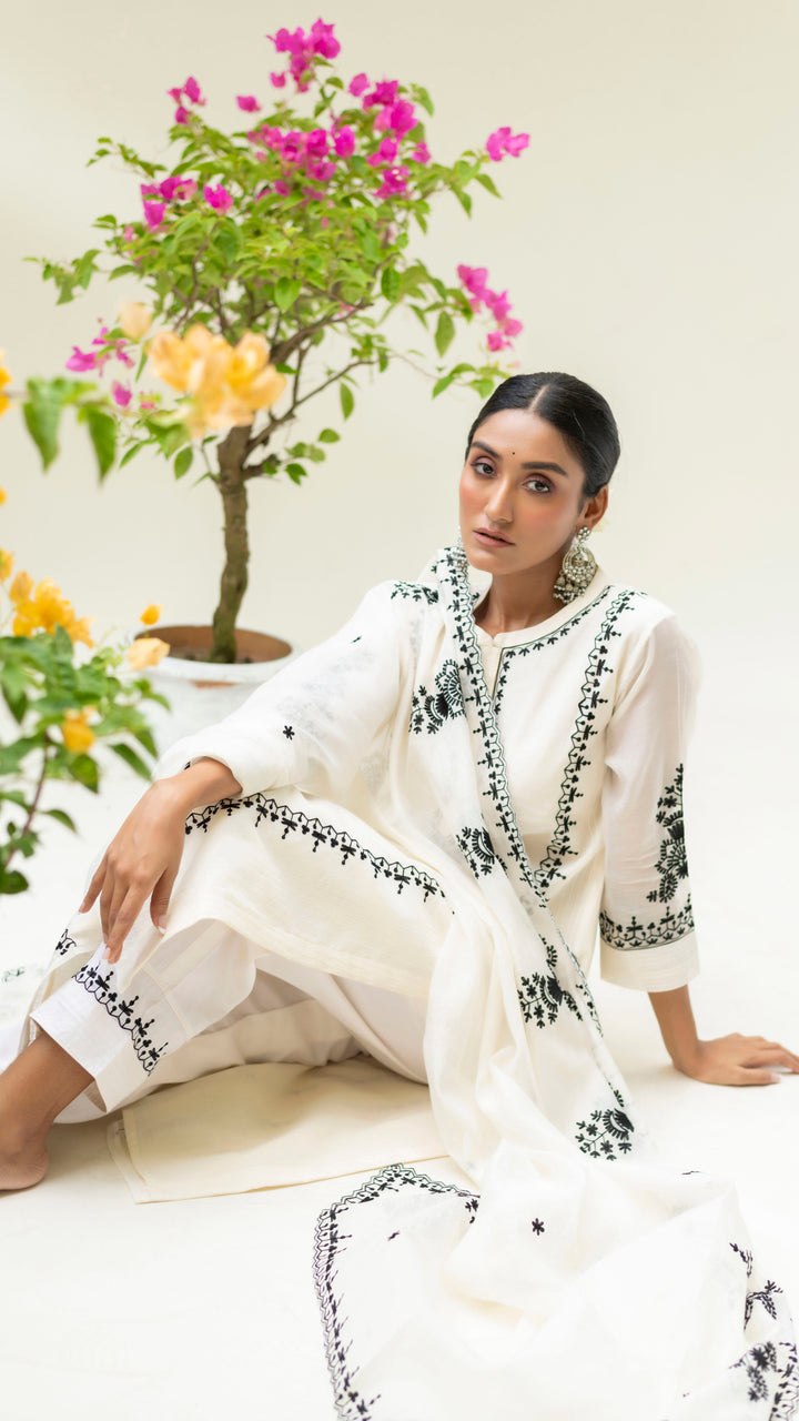 Parchhai Kurta Set (Pearl White)