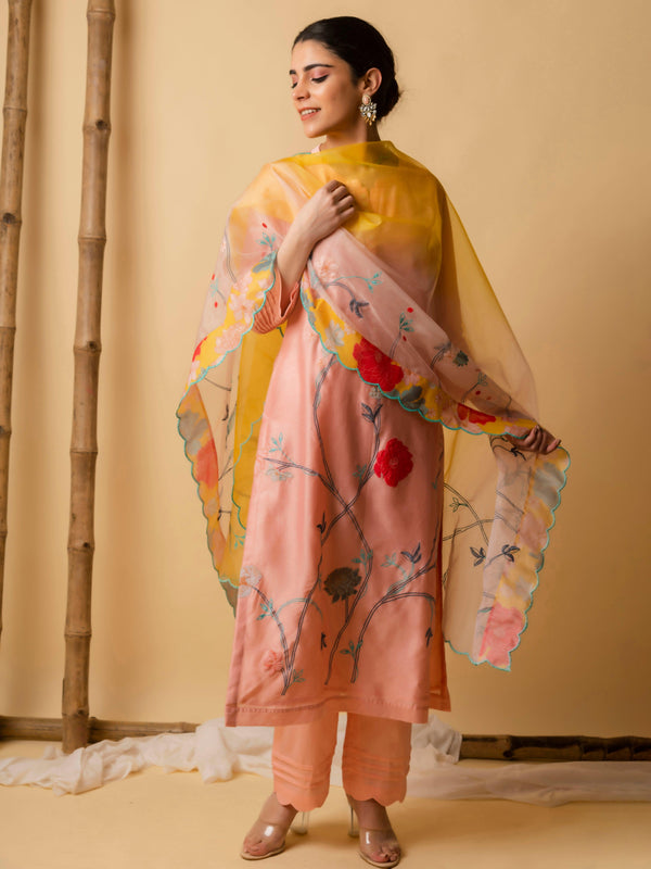 AM Floral Applique Kurta Set (Coral Peach)