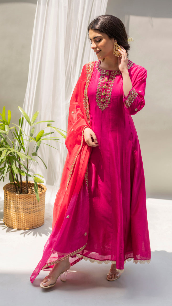 Dahliya Anarkali Set (Fuchsia)